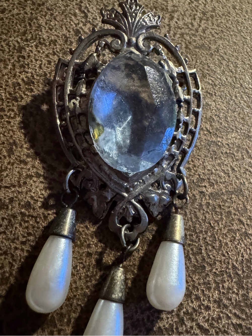 Vintage-Style Blue Crystal and Pearl Drop Pendant Necklace